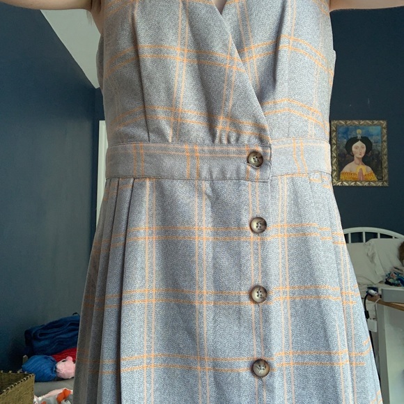 Sold - Picture 2 of 4